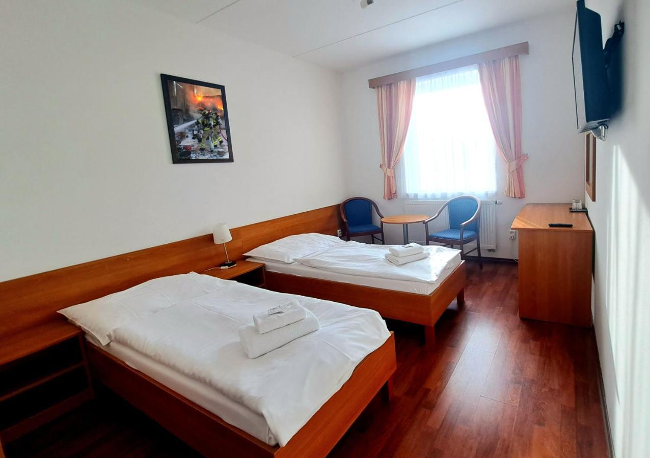 Hasicsky Hotel Pribyslav Ngoại thất bức ảnh